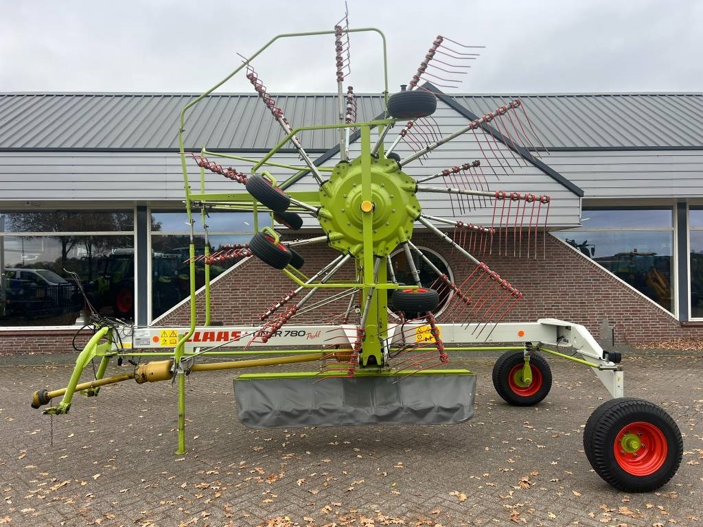 Claas Liner 780 Profil - Maşină de întors fânul: Foto 2 Claas Liner 780 Profil - Maşină de întors fânul: Foto 2