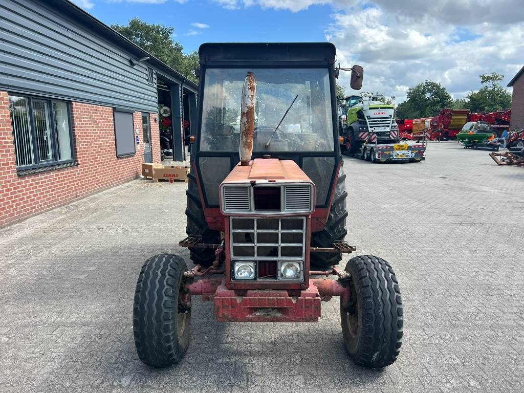 Tractor agricol International 744: Foto 8 Tractor agricol International 744: Foto 8