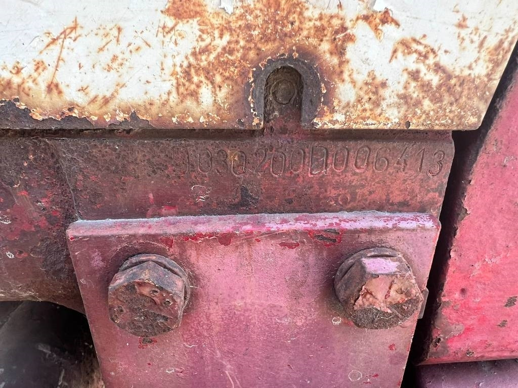 Tractor agricol International 744: Foto 9 Tractor agricol International 744: Foto 9