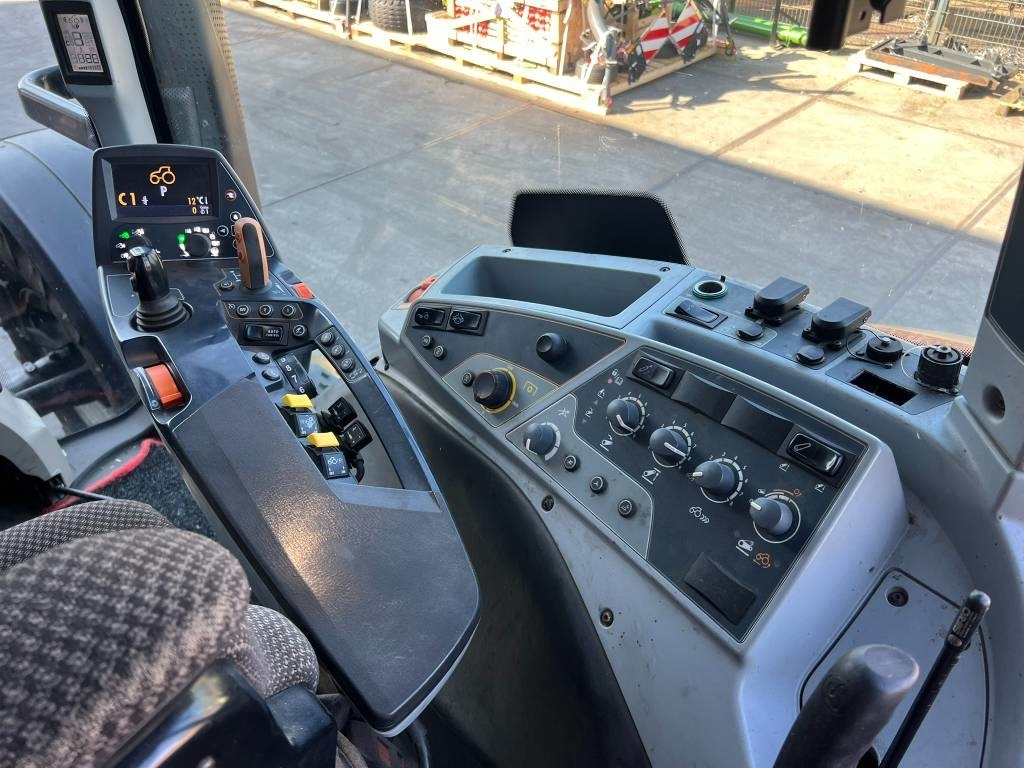 Tractor agricol Valtra T 174 Versu: Foto 10 Tractor agricol Valtra T 174 Versu: Foto 10