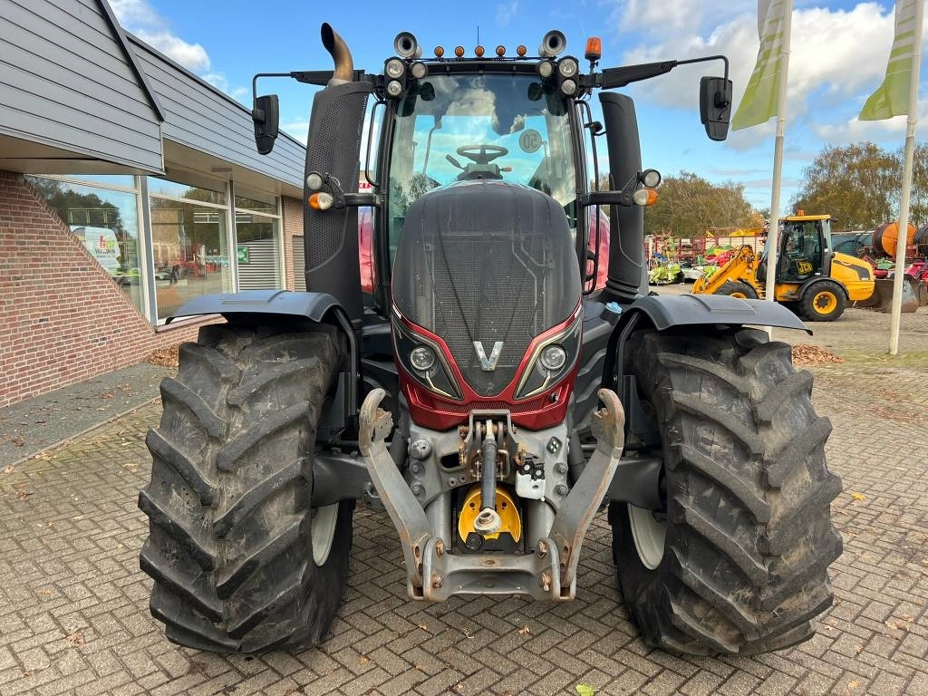 Tractor agricol Valtra T 174 Versu: Foto 8 Tractor agricol Valtra T 174 Versu: Foto 8