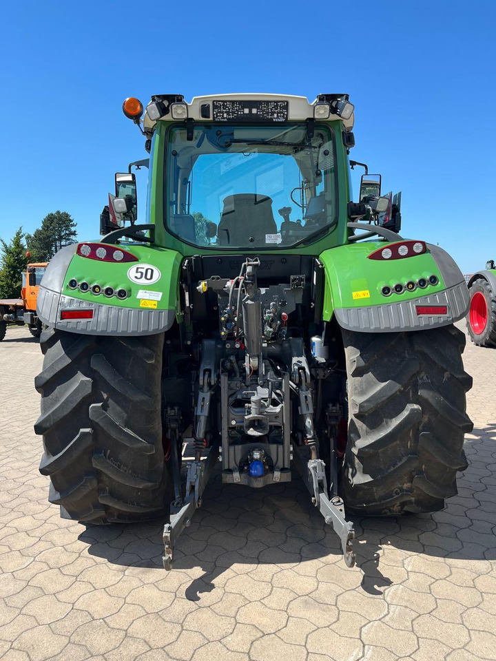 Fendt 724 Vario S4 - Tractor agricol: Foto 4 Fendt 724 Vario S4 - Tractor agricol: Foto 4