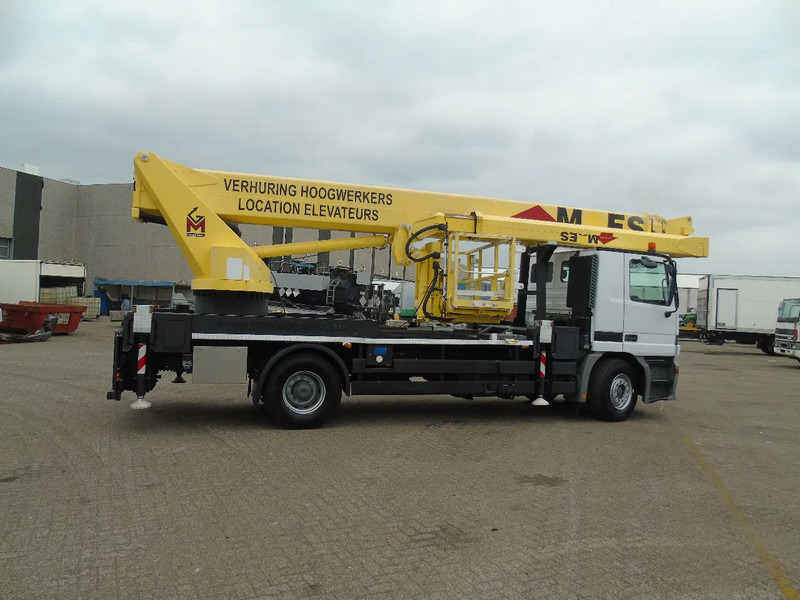 Mercedes-Benz Actros 1931 + 43 METER + WUMAG SYSTEM - Camion: Foto 3 Mercedes-Benz Actros 1931 + 43 METER + WUMAG SYSTEM - Camion: Foto 3