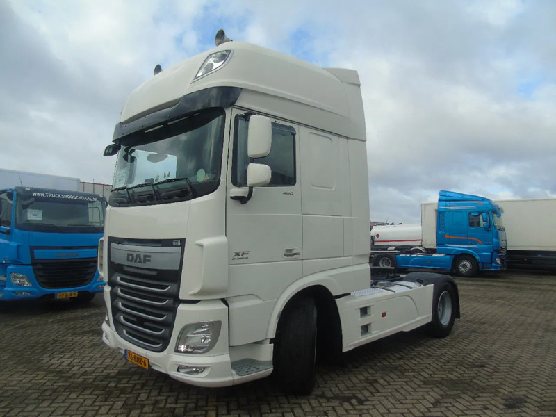 DAF XF 460 + EURO 6 + SSC - Cap tractor: Foto 2 DAF XF 460 + EURO 6 + SSC - Cap tractor: Foto 2