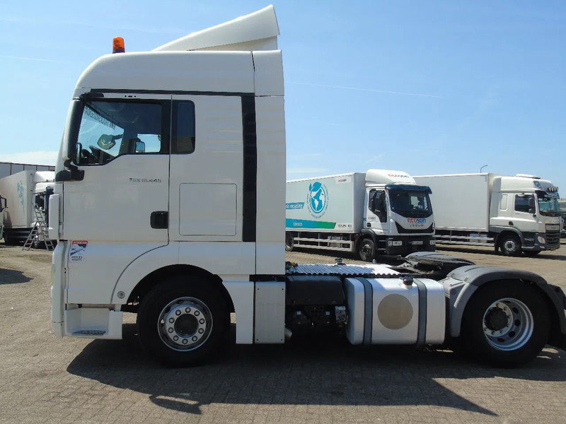 MAN TGX 18.440 + EURO 5 + SPOILER - Cap tractor: Foto 3 MAN TGX 18.440 + EURO 5 + SPOILER - Cap tractor: Foto 3