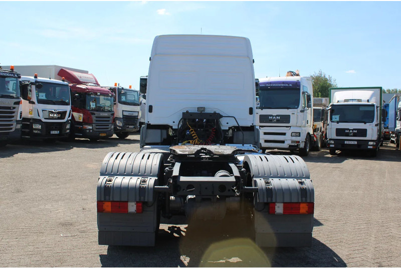 Mercedes-Benz Axor 1833 + manual + RETARDER! 122.939 km orginal! perfect condition + EURO 5 - Cap tractor: Foto 5 Mercedes-Benz Axor 1833 + manual + RETARDER! 122.939 km orginal! perfect condition + EURO 5 - Cap tractor: Foto 5