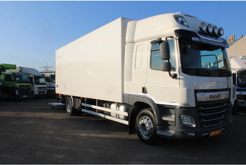 DAF CF 260 + EURO 6 + LIFT - Camion furgon: Foto 3 DAF CF 260 + EURO 6 + LIFT - Camion furgon: Foto 3