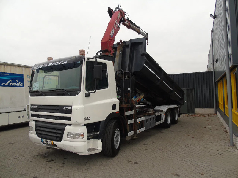 DAF CF 85.380 + MANUAL + HMF 1680 + HYVA + 6X2 - Camion cu macara: Foto 2 DAF CF 85.380 + MANUAL + HMF 1680 + HYVA + 6X2 - Camion cu macara: Foto 2