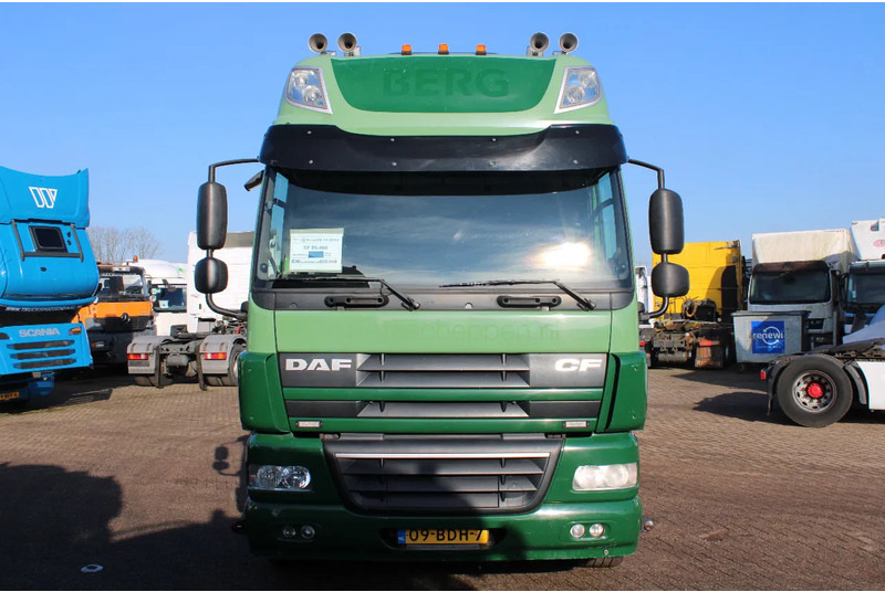 DAF CF 85.460 8X4 + 30 TON VDL hook + euro 5 - Camion cu cârlig: Foto 2 DAF CF 85.460 8X4 + 30 TON VDL hook + euro 5 - Camion cu cârlig: Foto 2
