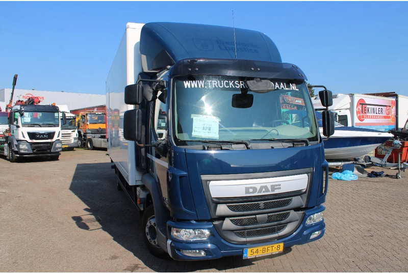 DAF LF 210 + EURO 6 + LIFT + 12T - Camion furgon: Foto 3 DAF LF 210 + EURO 6 + LIFT + 12T - Camion furgon: Foto 3