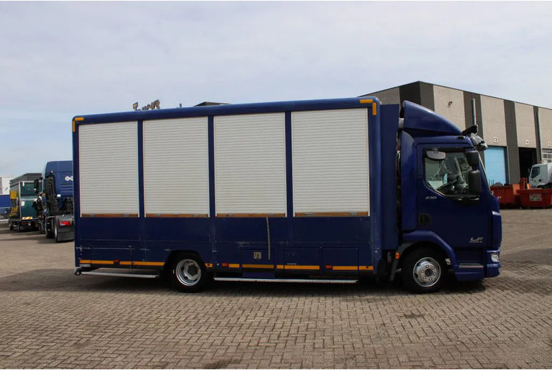 DAF LF 230 + EURO 6 - Camion transport animale: Foto 4 DAF LF 230 + EURO 6 - Camion transport animale: Foto 4