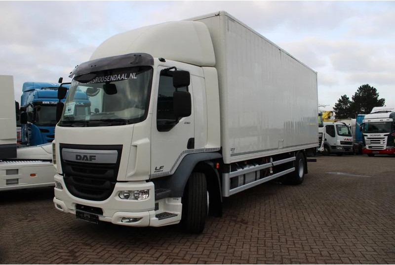 DAF LF 250 + euro 6 + 19T - Camion furgon: Foto 2 DAF LF 250 + euro 6 + 19T - Camion furgon: Foto 2