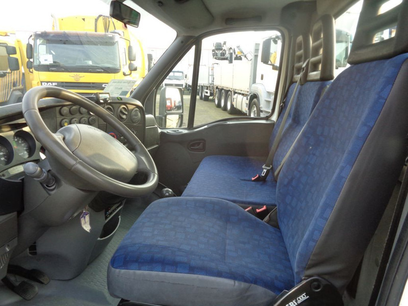 Iveco Daily reserved !!! 40C17 + Manual - Autoutilitară cu platformă: Foto 4 Iveco Daily reserved !!! 40C17 + Manual - Autoutilitară cu platformă: Foto 4