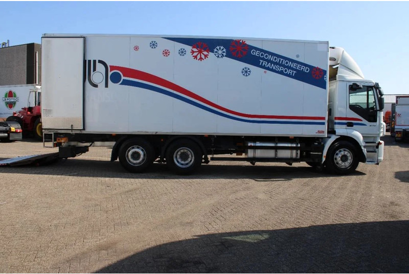Iveco Stralis 310 + 6X2 EURO 5 + CARRIER + LIFT - Camion frigider: Foto 5 Iveco Stralis 310 + 6X2 EURO 5 + CARRIER + LIFT - Camion frigider: Foto 5