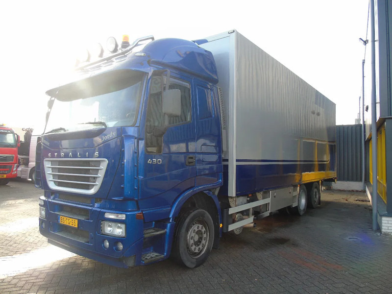 Iveco Stralis 430 + 6X2 + LIFT - Camion furgon: Foto 2 Iveco Stralis 430 + 6X2 + LIFT - Camion furgon: Foto 2