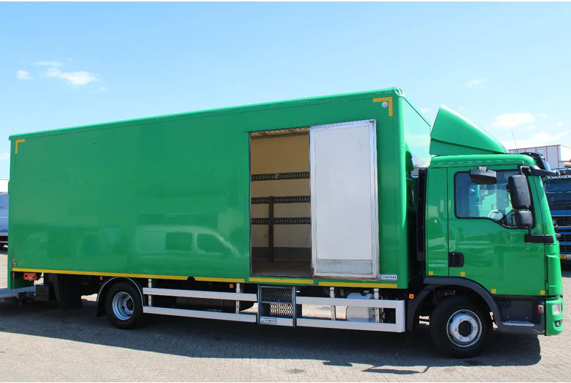 MAN TGL 12.180 + EURO 6 + LIFT + CAMERA - Camion furgon: Foto 3 MAN TGL 12.180 + EURO 6 + LIFT + CAMERA - Camion furgon: Foto 3