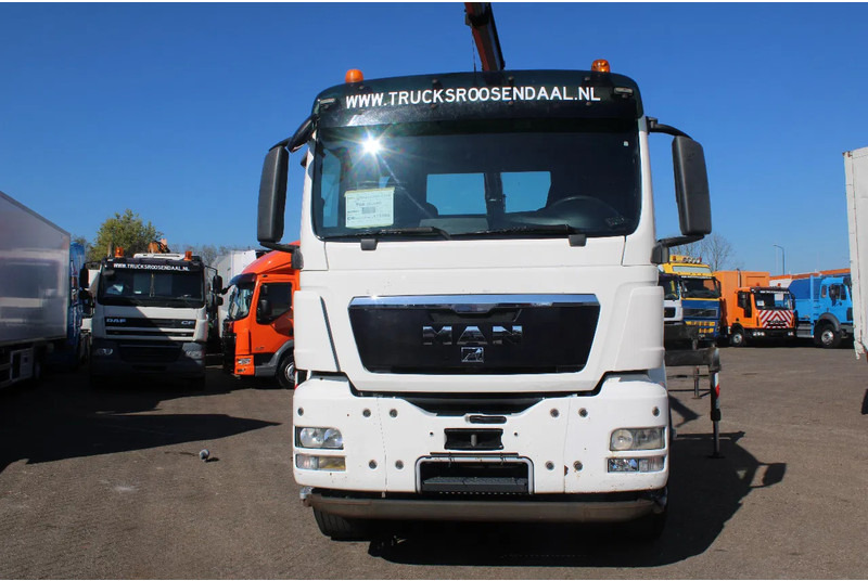 MAN TGS 26.440 + HMF 22T/M + remote + 6x2 steering + EURO 5 - Camion cu macara: Foto 5 MAN TGS 26.440 + HMF 22T/M + remote + 6x2 steering + EURO 5 - Camion cu macara: Foto 5