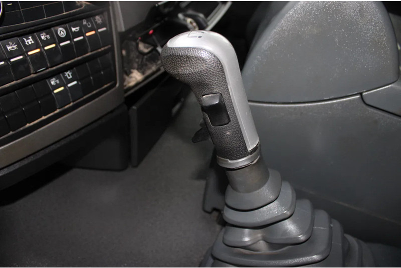 Camion cu macara MAN TGS 35.440 + COPMA 450 6x + 8X4 + SPRING + MANUAL + REMOTE: Foto 10 Camion cu macara MAN TGS 35.440 + COPMA 450 6x + 8X4 + SPRING + MANUAL + REMOTE: Foto 10