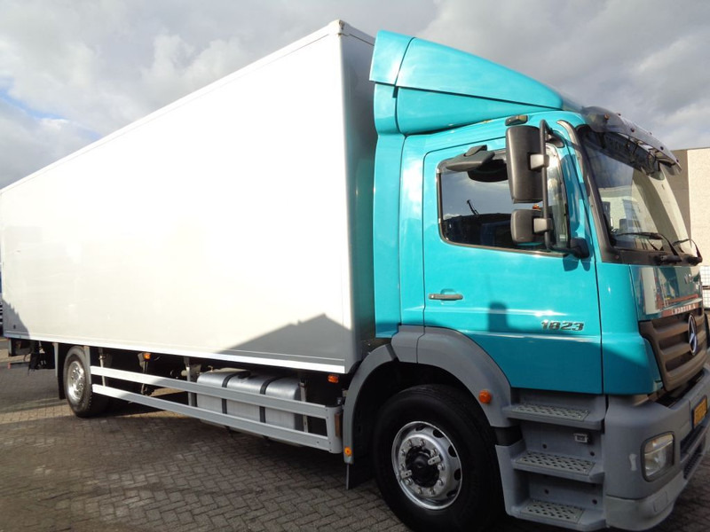 Mercedes-Benz AXOR 1823 + Dhollandia Lift - Camion furgon: Foto 3 Mercedes-Benz AXOR 1823 + Dhollandia Lift - Camion furgon: Foto 3