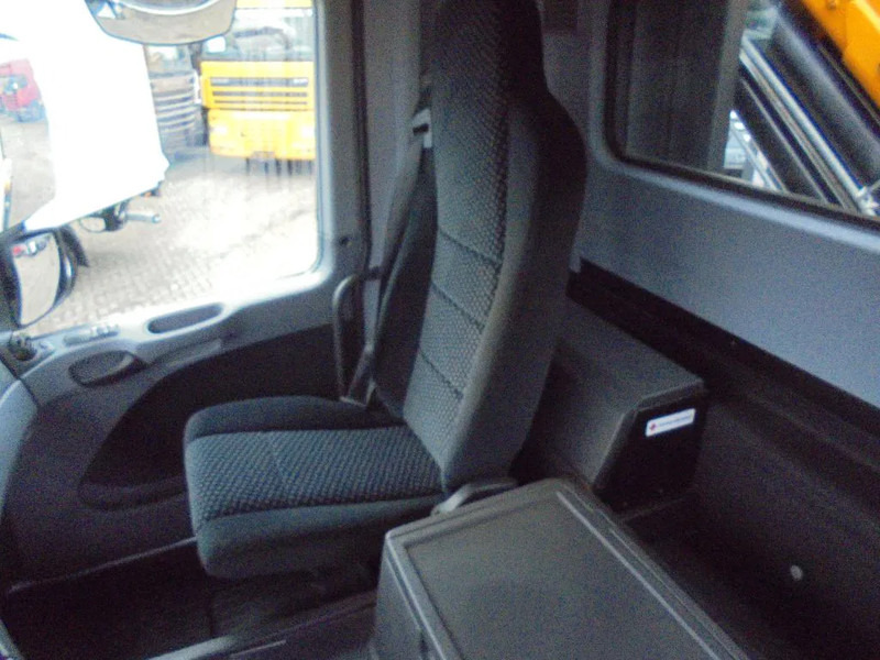 Mercedes-Benz Actros 1846 + Euro 5 + EFFER 250 Crane + REMOTE - Camion cu macara: Foto 4 Mercedes-Benz Actros 1846 + Euro 5 + EFFER 250 Crane + REMOTE - Camion cu macara: Foto 4