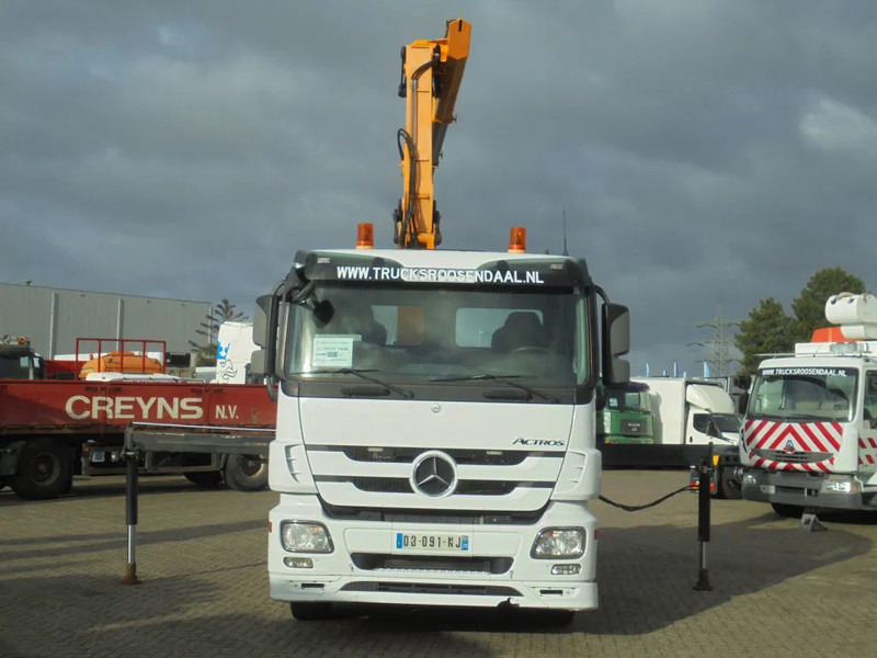 Mercedes-Benz Actros 1846 + Euro 5 + EFFER 250 Crane + REMOTE - Camion cu macara: Foto 2 Mercedes-Benz Actros 1846 + Euro 5 + EFFER 250 Crane + REMOTE - Camion cu macara: Foto 2
