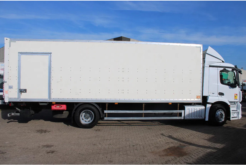 Mercedes-Benz Antos reserved!! 1839 + EURO 6 - Camion furgon: Foto 4 Mercedes-Benz Antos reserved!! 1839 + EURO 6 - Camion furgon: Foto 4