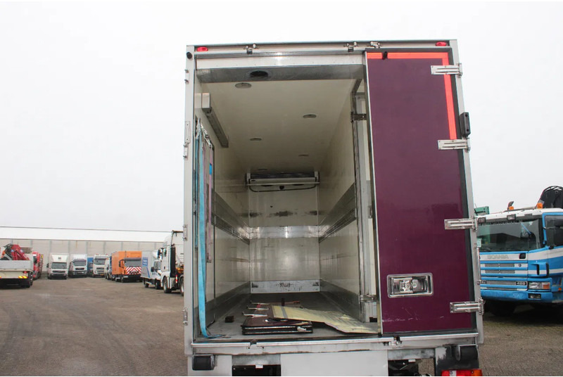 Mercedes-Benz Atego 1222 + carrier supra 950 + lift - Camion frigider: Foto 5 Mercedes-Benz Atego 1222 + carrier supra 950 + lift - Camion frigider: Foto 5
