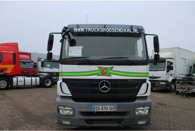 Mercedes-Benz Axor 1833 + tipper + manual - Camion basculantă: Foto 3 Mercedes-Benz Axor 1833 + tipper + manual - Camion basculantă: Foto 3