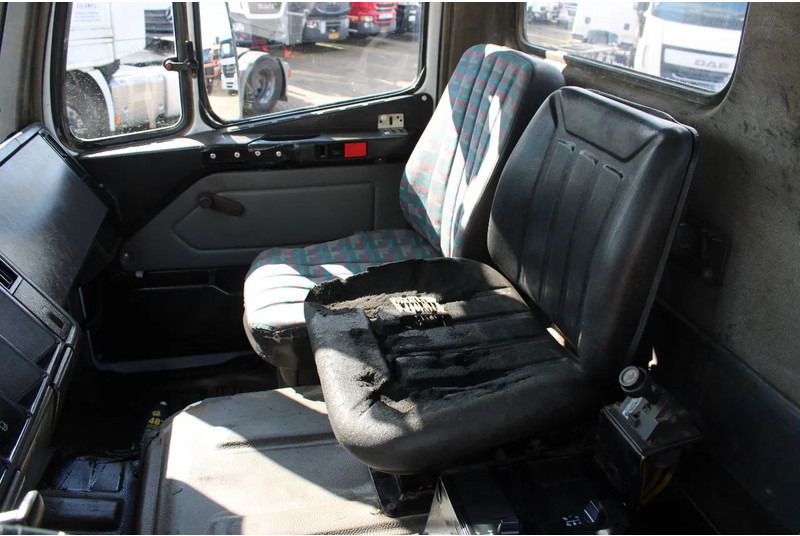 Camion cu macara Mercedes-Benz SK 2024 + HIAB 125 + MANUAL: Foto 18