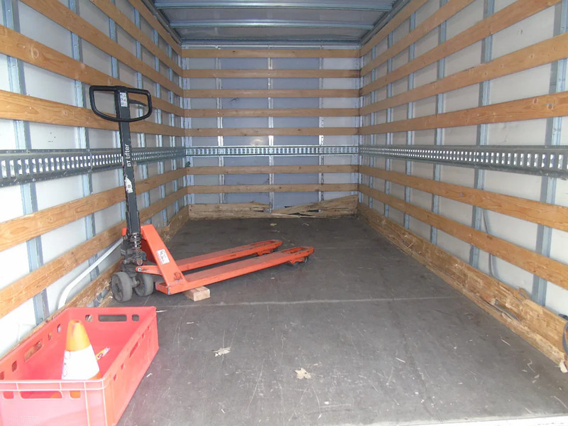 Mercedes-Benz Sprinter 314 + lift - Autoutilitară box: Foto 4 Mercedes-Benz Sprinter 314 + lift - Autoutilitară box: Foto 4