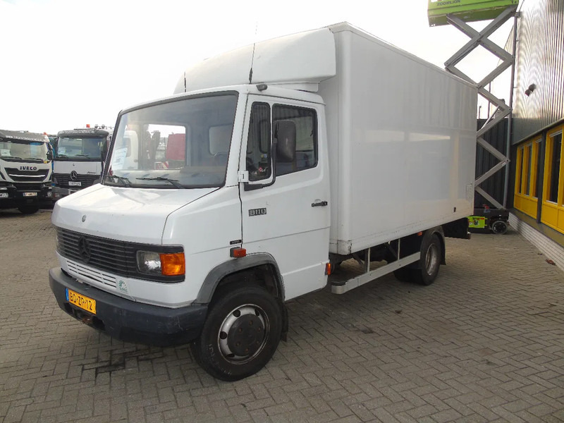 Mercedes-Benz Vario 813 811 + MANUAL + EURO 1 - Camion furgon: Foto 2 Mercedes-Benz Vario 813 811 + MANUAL + EURO 1 - Camion furgon: Foto 2