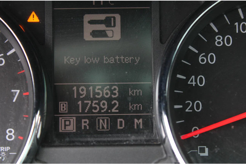 Nissan QASHQAI 2.0 AUTOMATIC / CAMERA - Automobil: Foto 4 Nissan QASHQAI 2.0 AUTOMATIC / CAMERA - Automobil: Foto 4