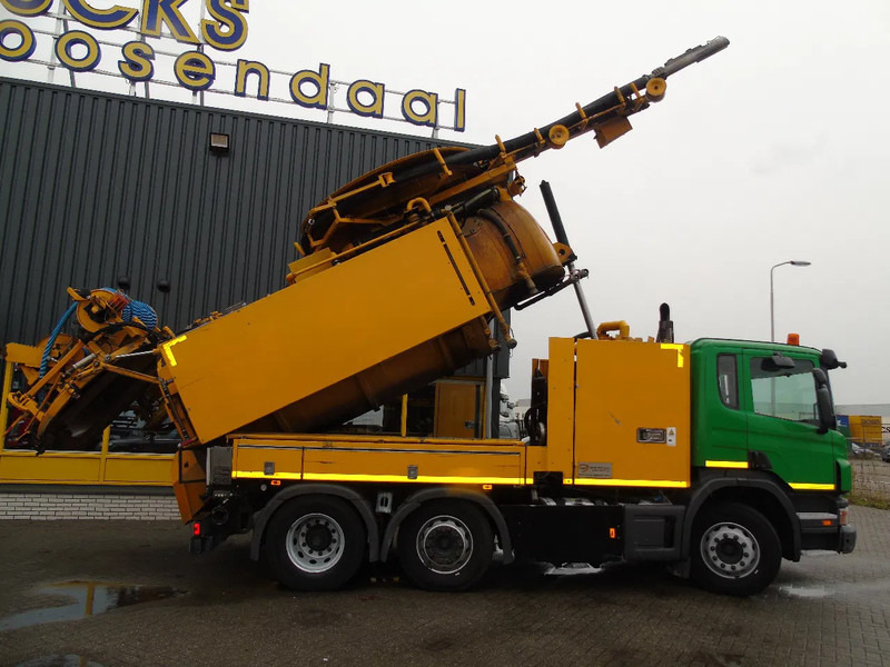 Scania P 360 + COMBI VACUUM WIEDEMANN + 6X4 - Maşină pentru vidanjări: Foto 2 Scania P 360 + COMBI VACUUM WIEDEMANN + 6X4 - Maşină pentru vidanjări: Foto 2