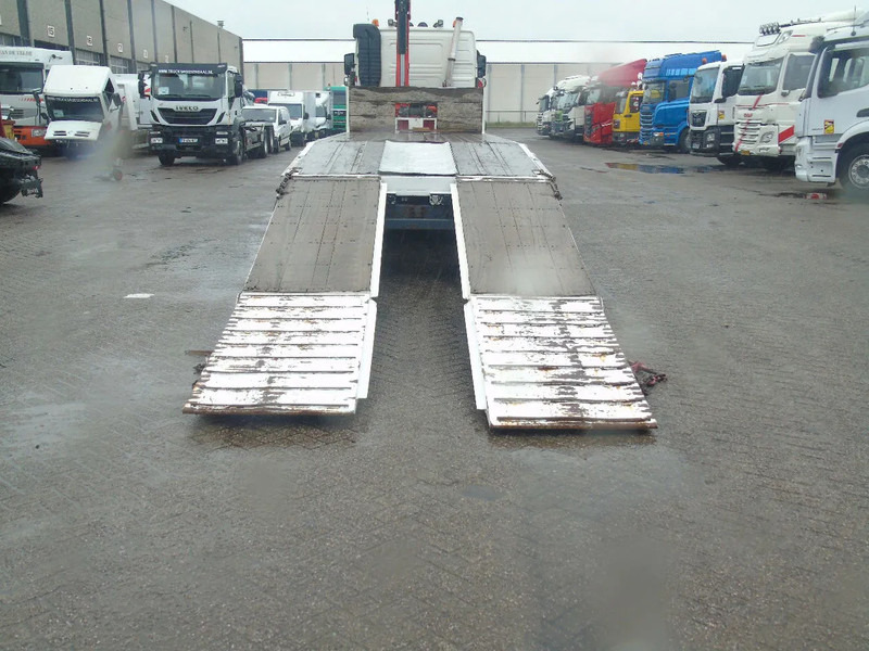Volvo FH 460 + 8X4 + PALFINGER PK15500 + MANUAL + euro 5 - Camion cu macara: Foto 4 Volvo FH 460 + 8X4 + PALFINGER PK15500 + MANUAL + euro 5 - Camion cu macara: Foto 4