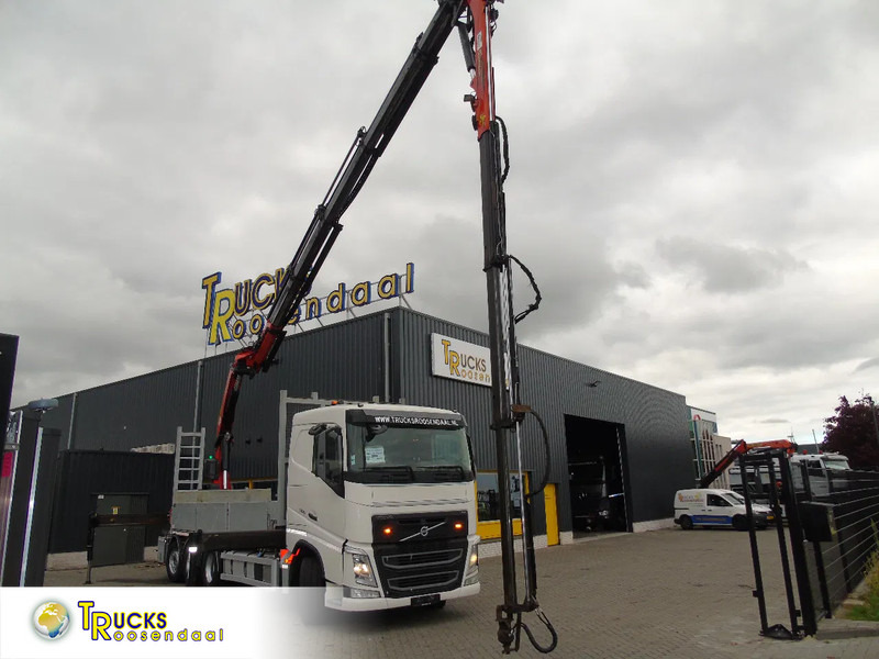Volvo FH 500 FH 500 8x4 + PALFINGER PK 34002 6x extension +JIP 3x extension - Camion cu macara: Foto 1 Volvo FH 500 FH 500 8x4 + PALFINGER PK 34002 6x extension +JIP 3x extension - Camion cu macara: Foto 1