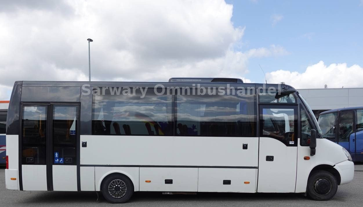 Iveco 65C17 *Klima *Euro5*Wing*Daily*Mago*Rapido*City - Microbuz, Transport persoane: Foto 4 Iveco 65C17 *Klima *Euro5*Wing*Daily*Mago*Rapido*City - Microbuz, Transport persoane: Foto 4