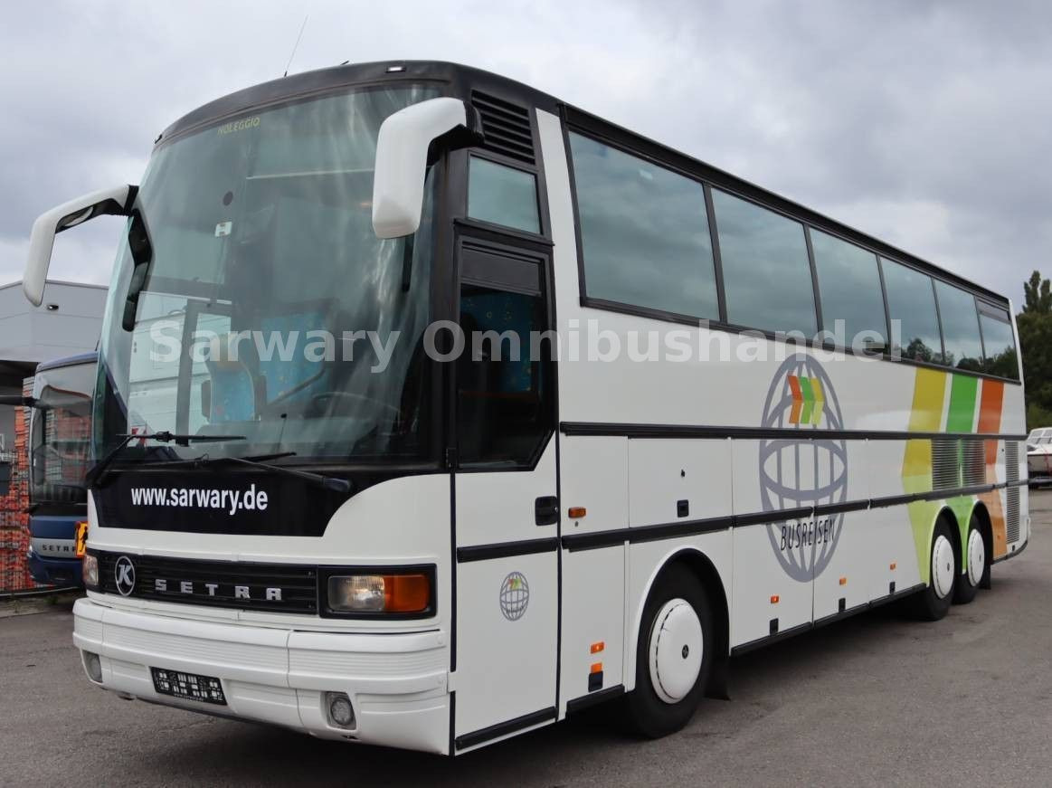 Setra 215 HDH*41 Sitze*VIP*8 Gang*Klima*WC*TV*Clubecke - Autocar: Foto 2 Setra 215 HDH*41 Sitze*VIP*8 Gang*Klima*WC*TV*Clubecke - Autocar: Foto 2