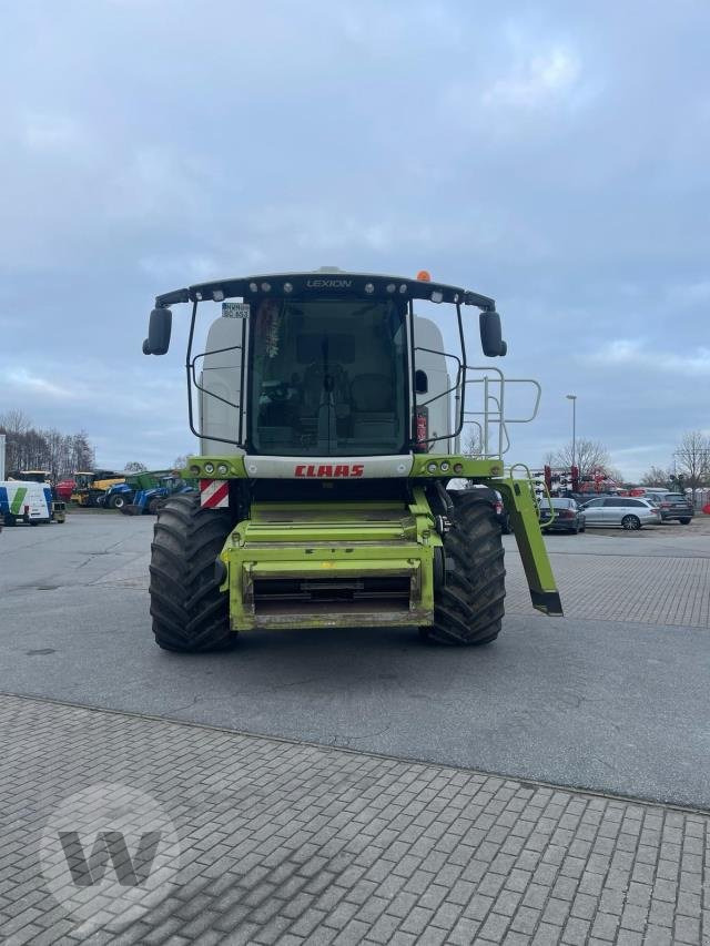 CLAAS Lexion 650 - Combină de recoltat cereale: Foto 3 CLAAS Lexion 650 - Combină de recoltat cereale: Foto 3