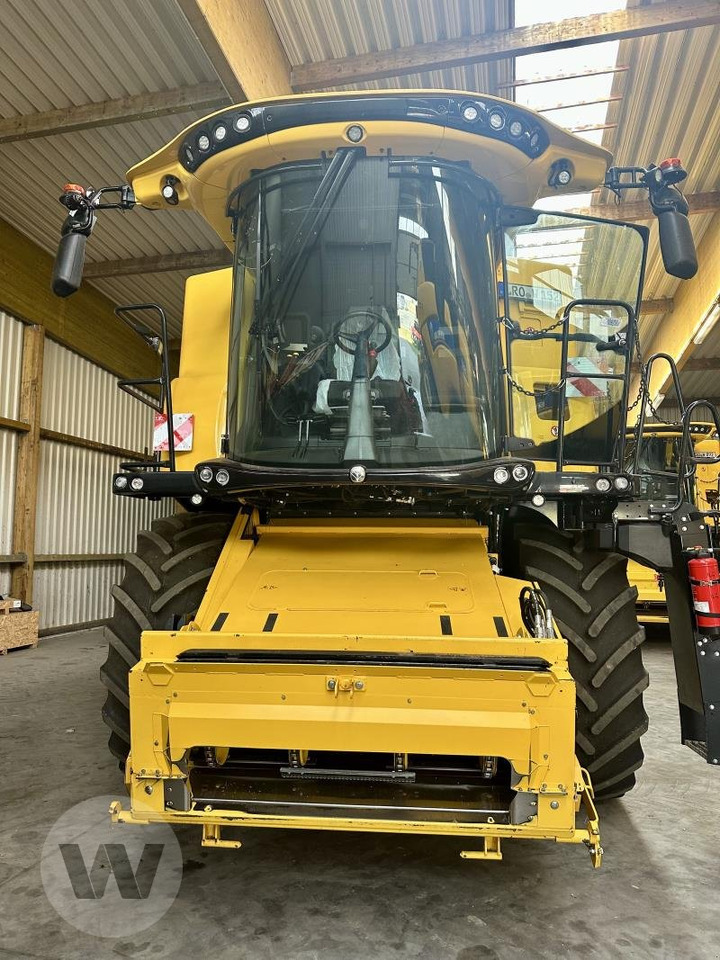 New Holland CX 8.90 - Combină de recoltat cereale: Foto 4 New Holland CX 8.90 - Combină de recoltat cereale: Foto 4