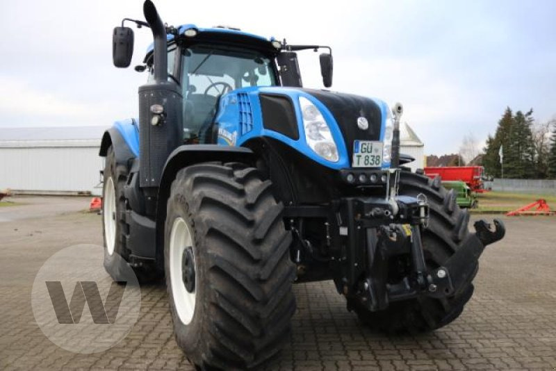 New Holland T 8.380 AC - Tractor agricol: Foto 2 New Holland T 8.380 AC - Tractor agricol: Foto 2