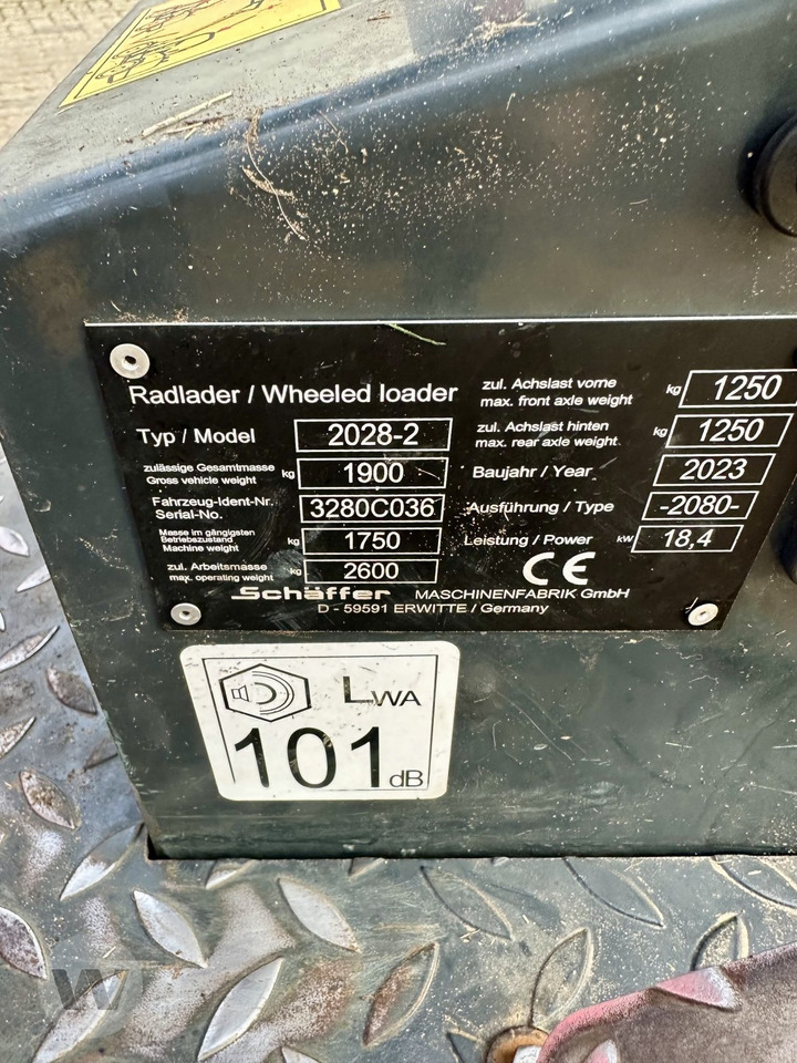 Schäffer 2028 - Încărcător articulat: Foto 2 Schäffer 2028 - Încărcător articulat: Foto 2
