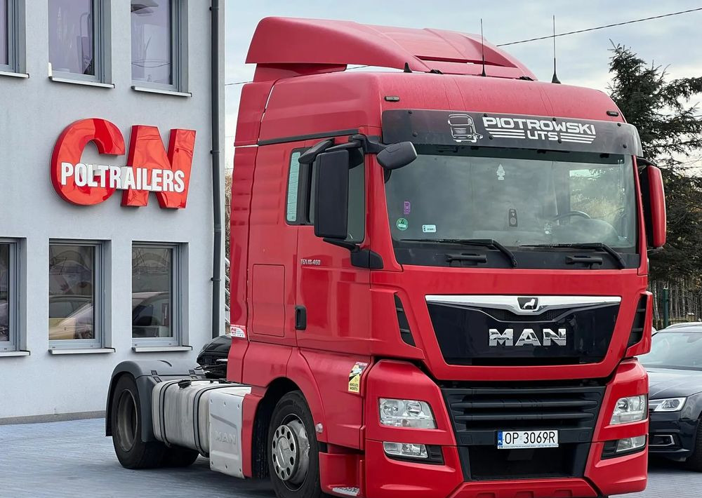 MAN TGX 18.420 XLX LOW DECK - Cap tractor: Foto 2 MAN TGX 18.420 XLX LOW DECK - Cap tractor: Foto 2