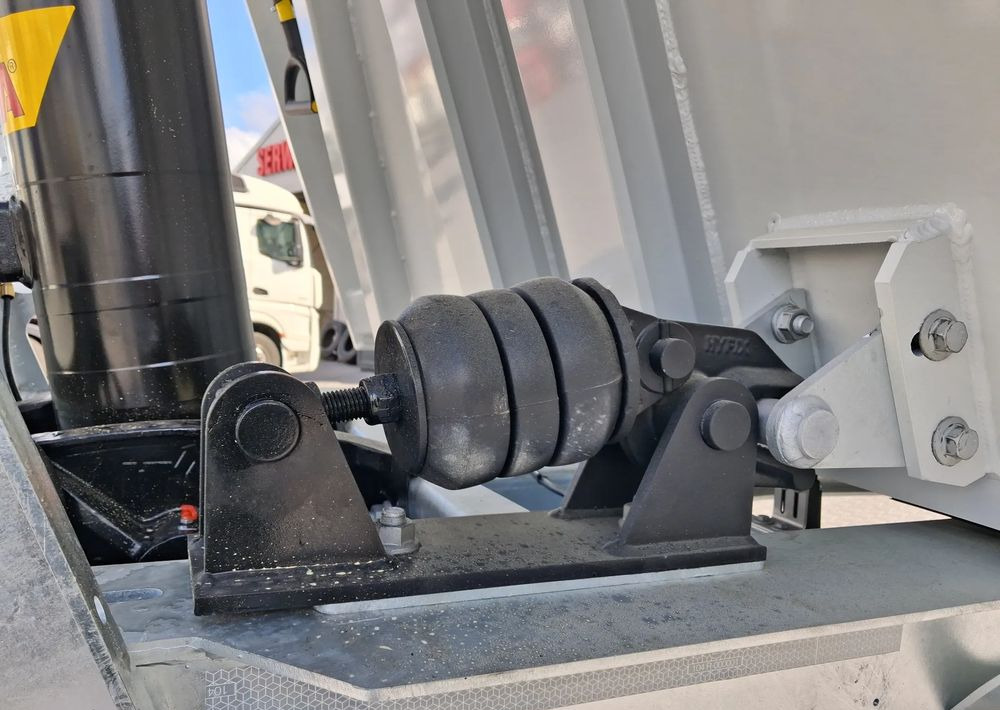 Zaslaw Aluminiowa skrzynia 28-33m3 - Semiremorcă basculantă: Foto 5 Zaslaw Aluminiowa skrzynia 28-33m3 - Semiremorcă basculantă: Foto 5