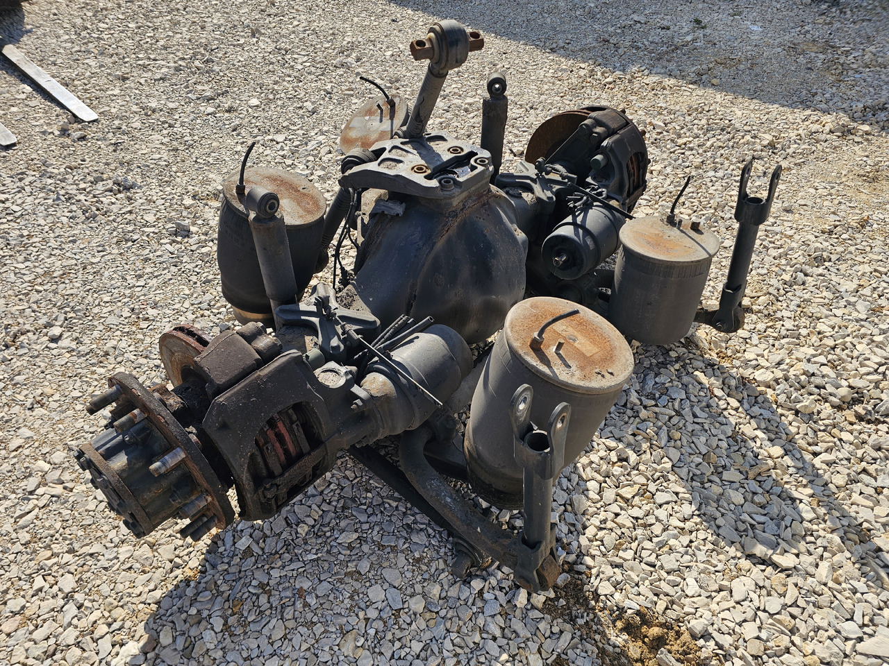 MAN TGX TGS EURO 6 / COMPLETE AXLE / HY-1350 / 38:15 - Axă spate: Foto 4 MAN TGX TGS EURO 6 / COMPLETE AXLE / HY-1350 / 38:15 - Axă spate: Foto 4