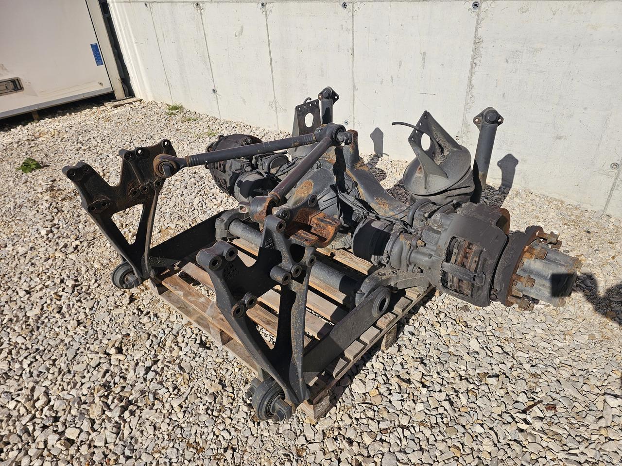 MERCEDES ATEGO MP4 12.XXX EURO 6 / R390-11,0 C19.5 / RATIO: 3,909 / REAR AXLE - Axă spate: Foto 3 MERCEDES ATEGO MP4 12.XXX EURO 6 / R390-11,0 C19.5 / RATIO: 3,909 / REAR AXLE - Axă spate: Foto 3