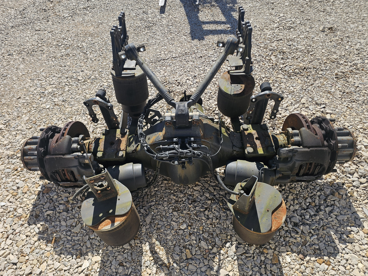 MERCEDES-BENZ ACTROS MP4 / COMPLETE REAR AXLE / R440 /RATIO: 2.733 - Axă spate: Foto 5 MERCEDES-BENZ ACTROS MP4 / COMPLETE REAR AXLE / R440 /RATIO: 2.733 - Axă spate: Foto 5