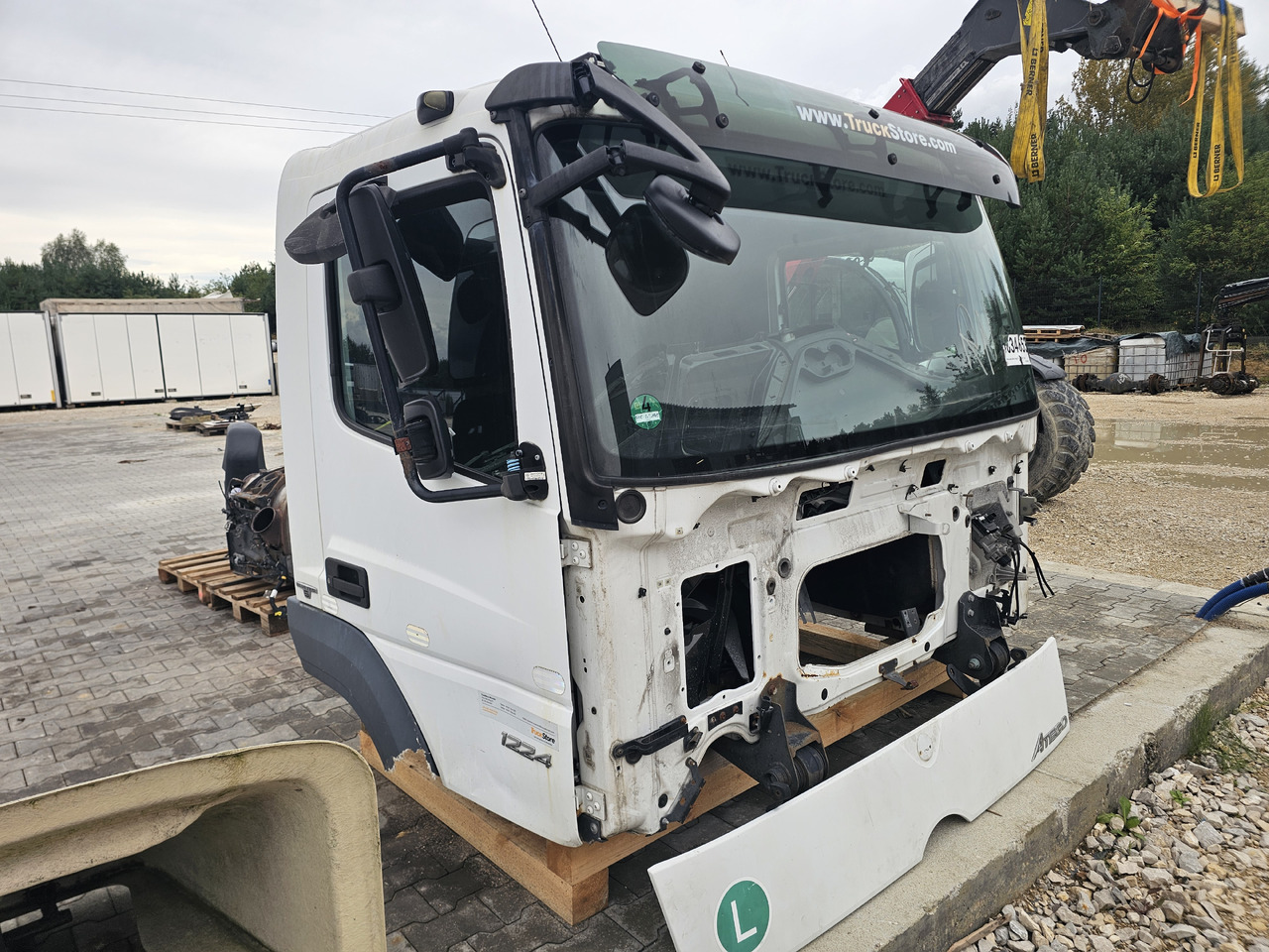 MERCEDES-BENZ ATEGO EURO 6 / CABINE - Cabină: Foto 3 MERCEDES-BENZ ATEGO EURO 6 / CABINE - Cabină: Foto 3