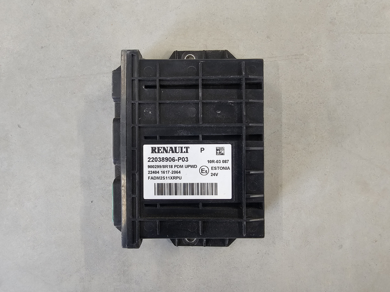 RENAULT RANGE T / PDM DOOR CONTROL UNIT - Calculator de bord: Foto 2 RENAULT RANGE T / PDM DOOR CONTROL UNIT - Calculator de bord: Foto 2