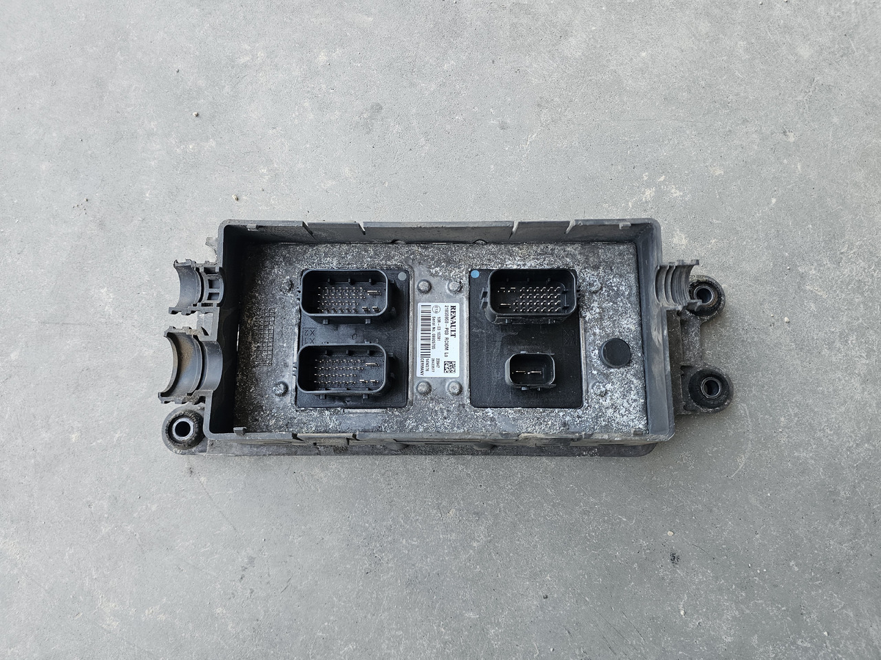 RENAULT RANGE T / RCIOM Lo CONTROL UNIT / 21855950 P03 - Calculator de bord: Foto 2 RENAULT RANGE T / RCIOM Lo CONTROL UNIT / 21855950 P03 - Calculator de bord: Foto 2