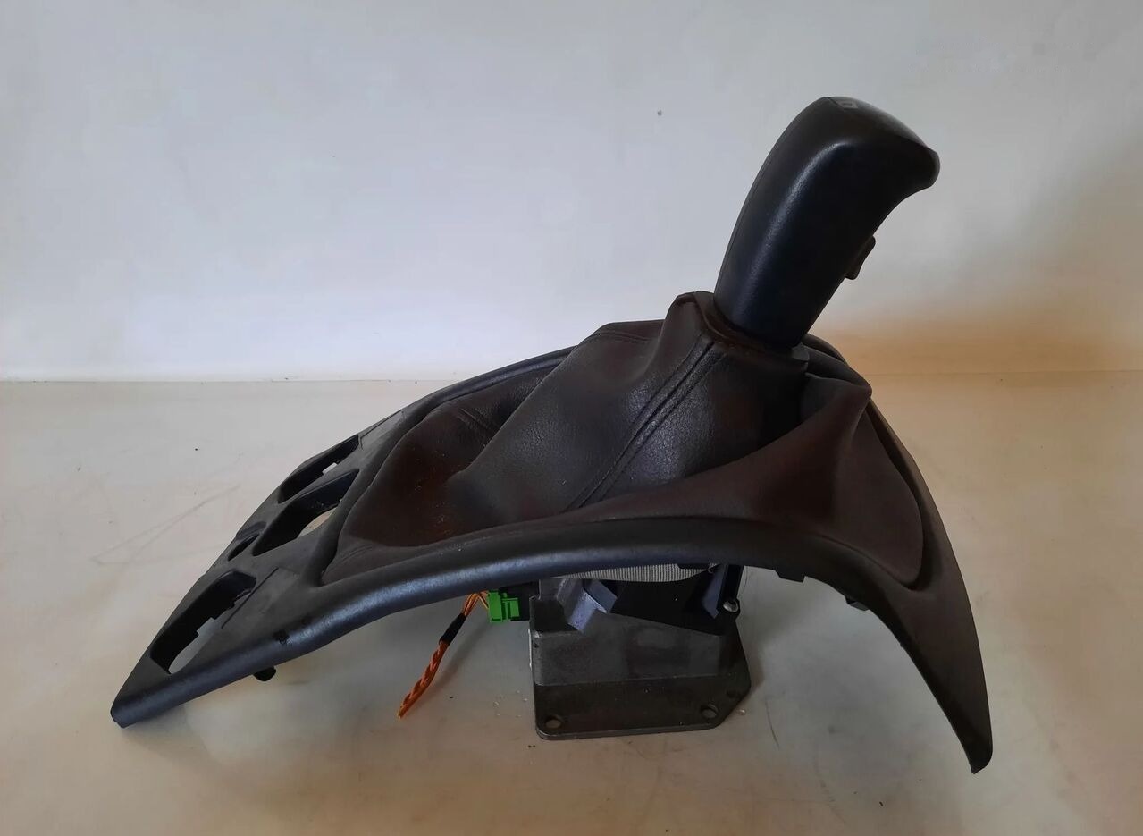 Renault Joystick lewarek zmiany biegów RENAULT MAGNUM DXI 12 Renault truck - Cutie de viteze pentru Camion: Foto 1 Renault Joystick lewarek zmiany biegów RENAULT MAGNUM DXI 12 Renault truck - Cutie de viteze pentru Camion: Foto 1